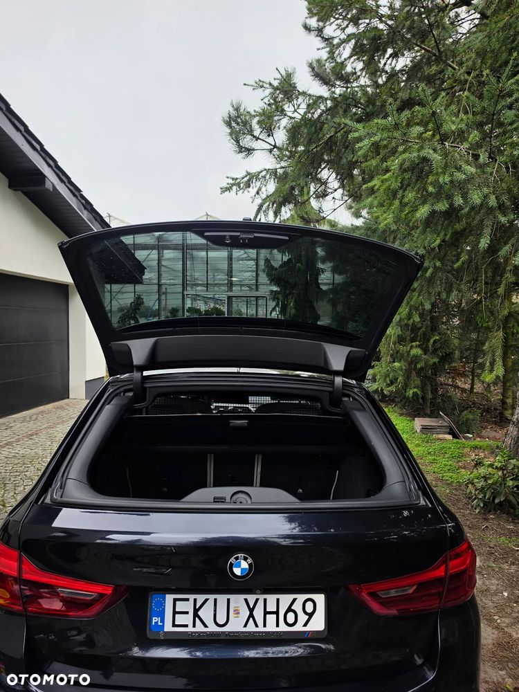 BMW Seria 5 540d xDrive M Sport sport - 40