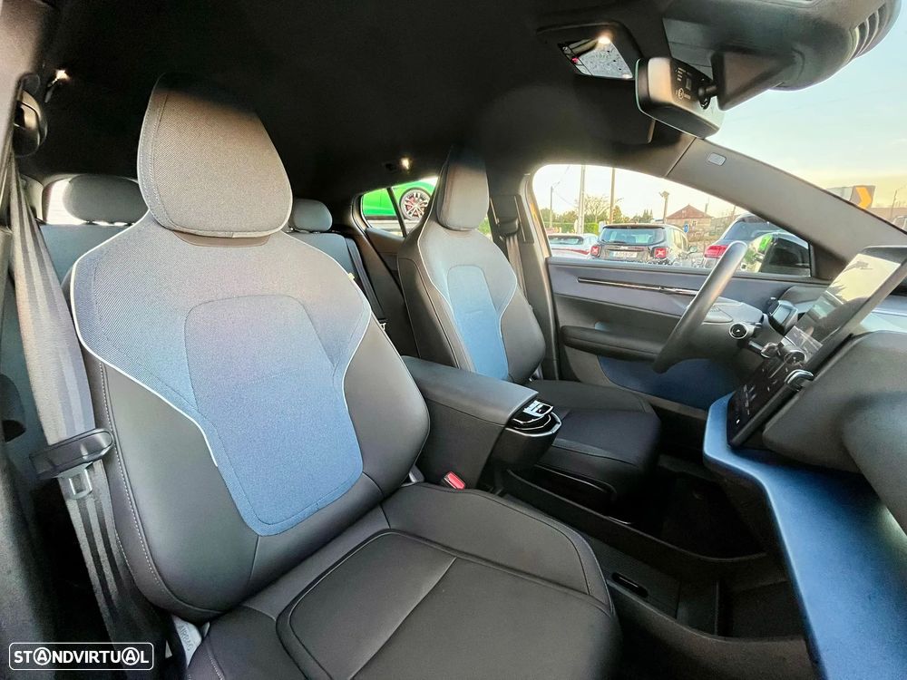 Volvo EX30 69 kWh Single Motor Extended Range Ultra - 14