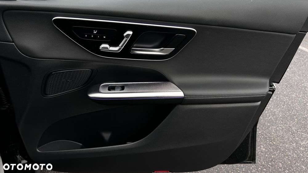 Mercedes-Benz GLC - 23