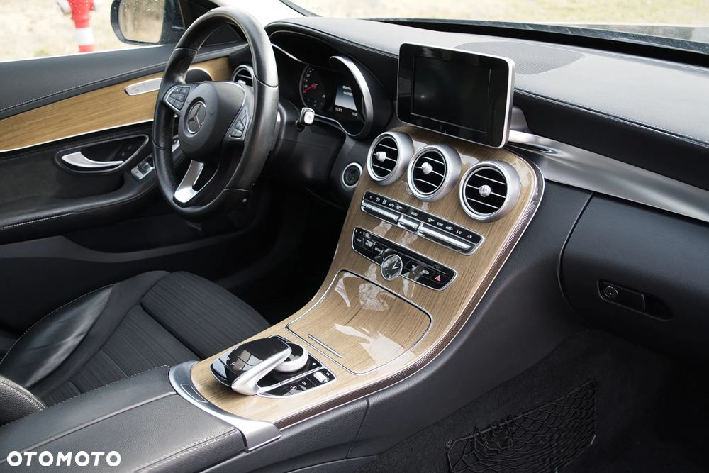 Mercedes-Benz Klasa C 180 Kompressor Automatik BlueEFFICIENCY - 18