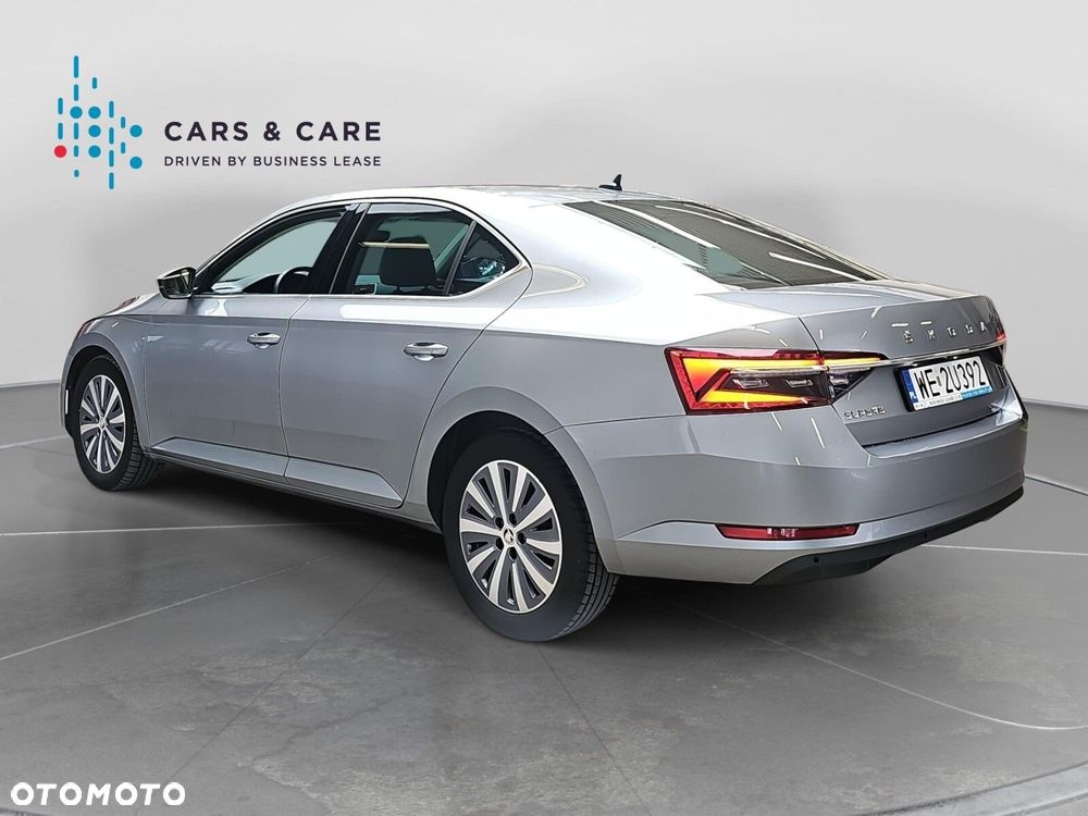 Skoda Superb 2.0 TDI SCR Style - 29