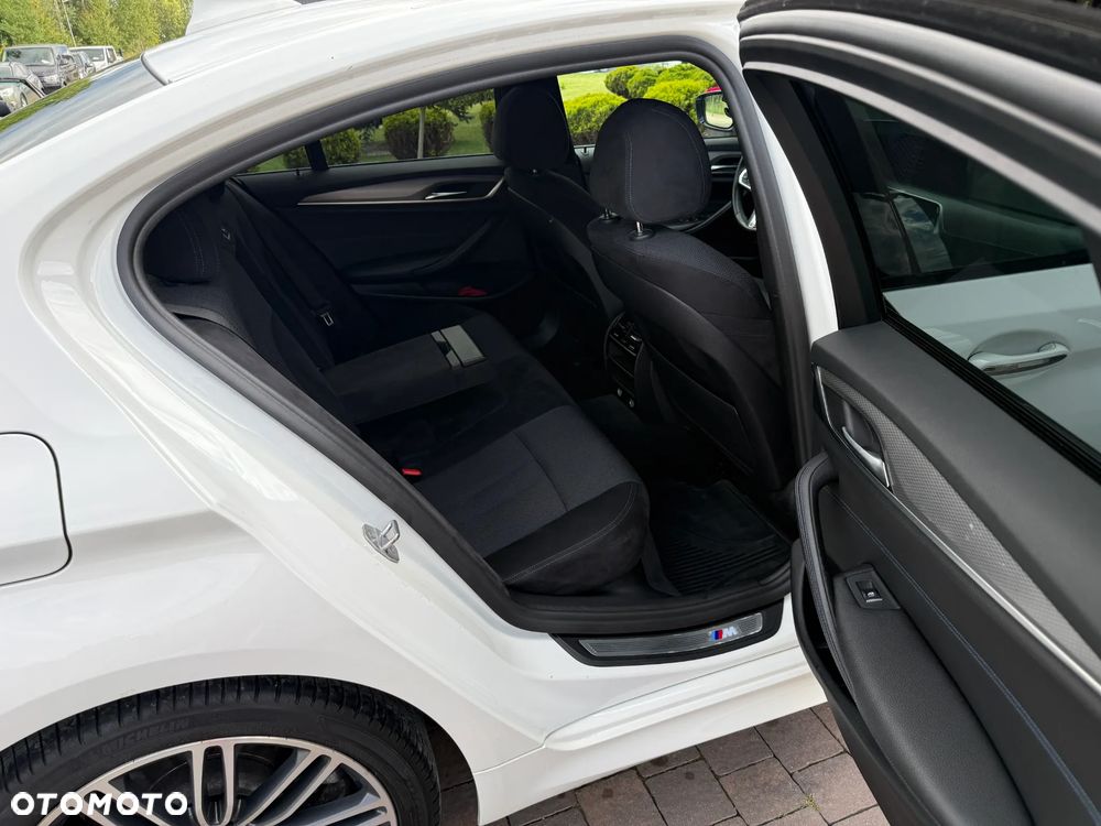 BMW Seria 5 520d xDrive M Sport sport - 16