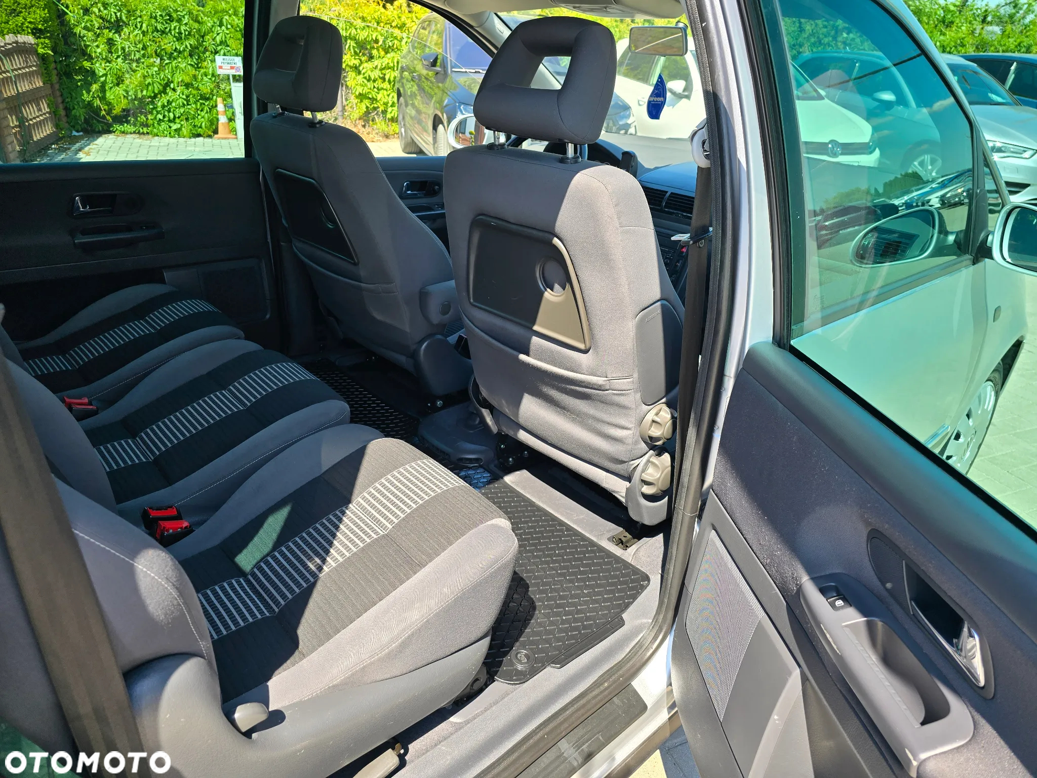 Volkswagen Sharan - 10