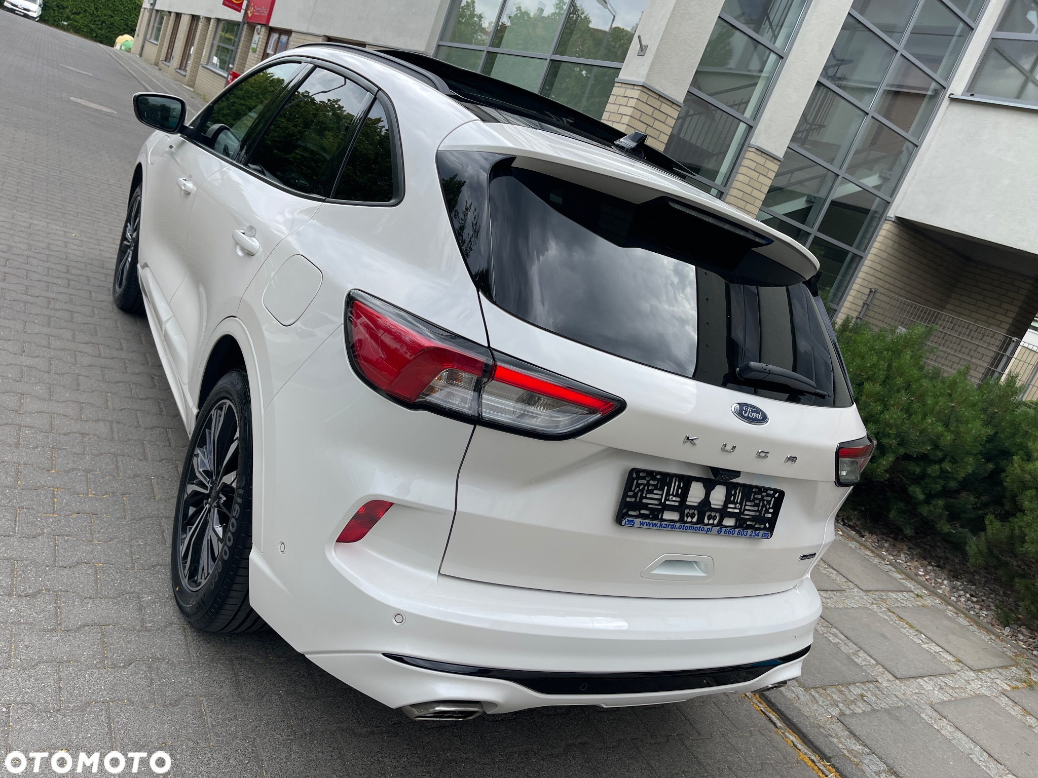 Ford Kuga 2.5 Duratec PHEV ST-LINE X - 13