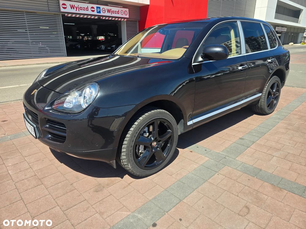 Porsche Cayenne - 2