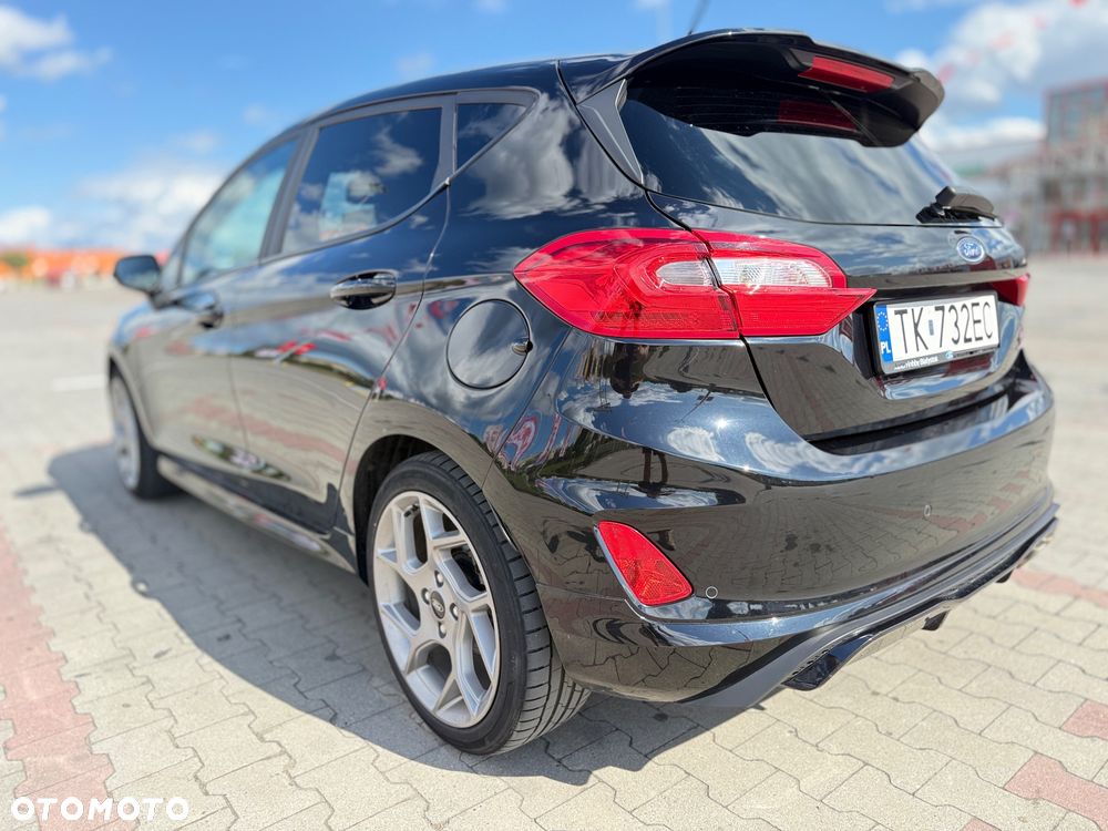 Ford Fiesta - 4
