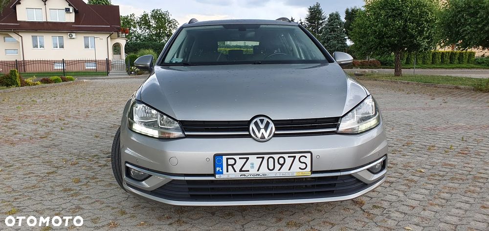 Volkswagen Golf 1.0 TSI BMT Comfortline - 2