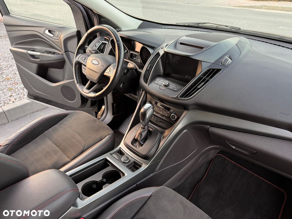 Ford Kuga 1.5 EcoBoost AWD ST-Line ASS - 19