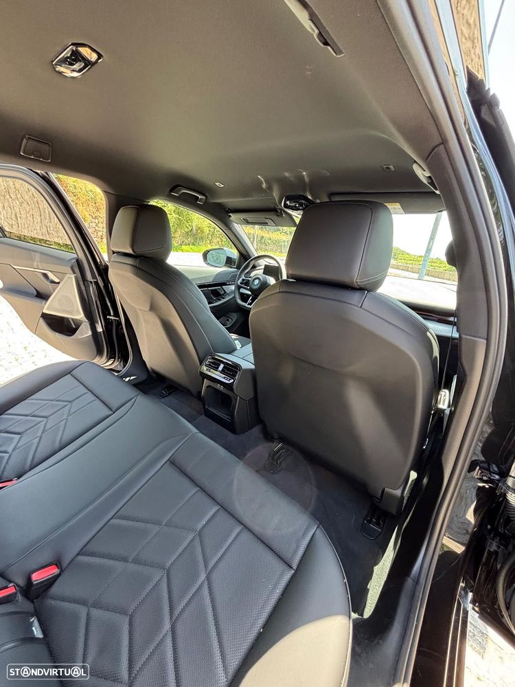 BMW 530 e Pack Desportivo M - 11