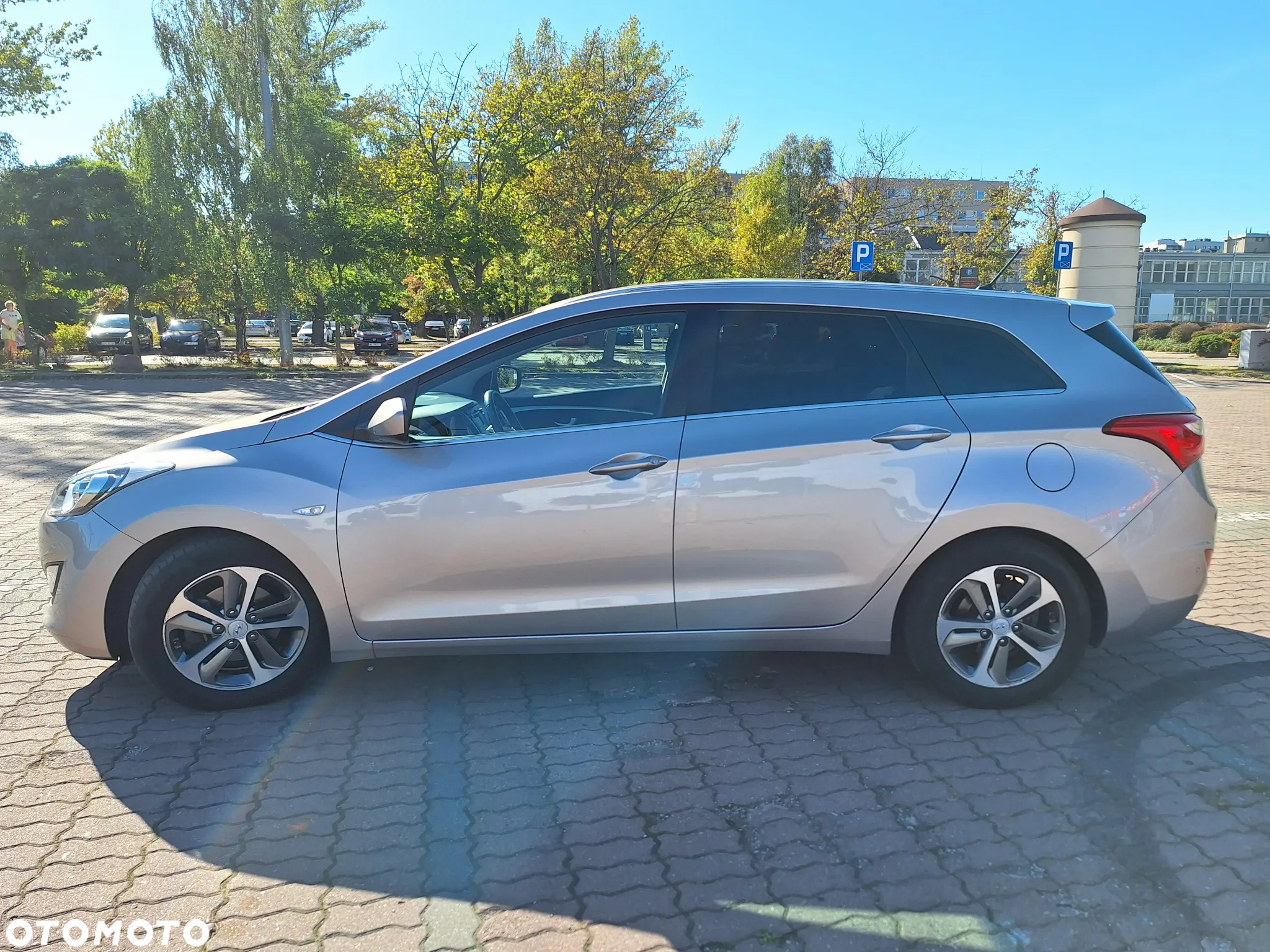 Hyundai i30 1.6 GDI BlueDrive Comfort - 4