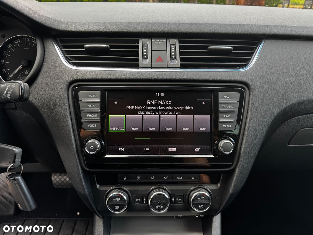 Skoda Octavia 2.0 TDI DSG Style - 21