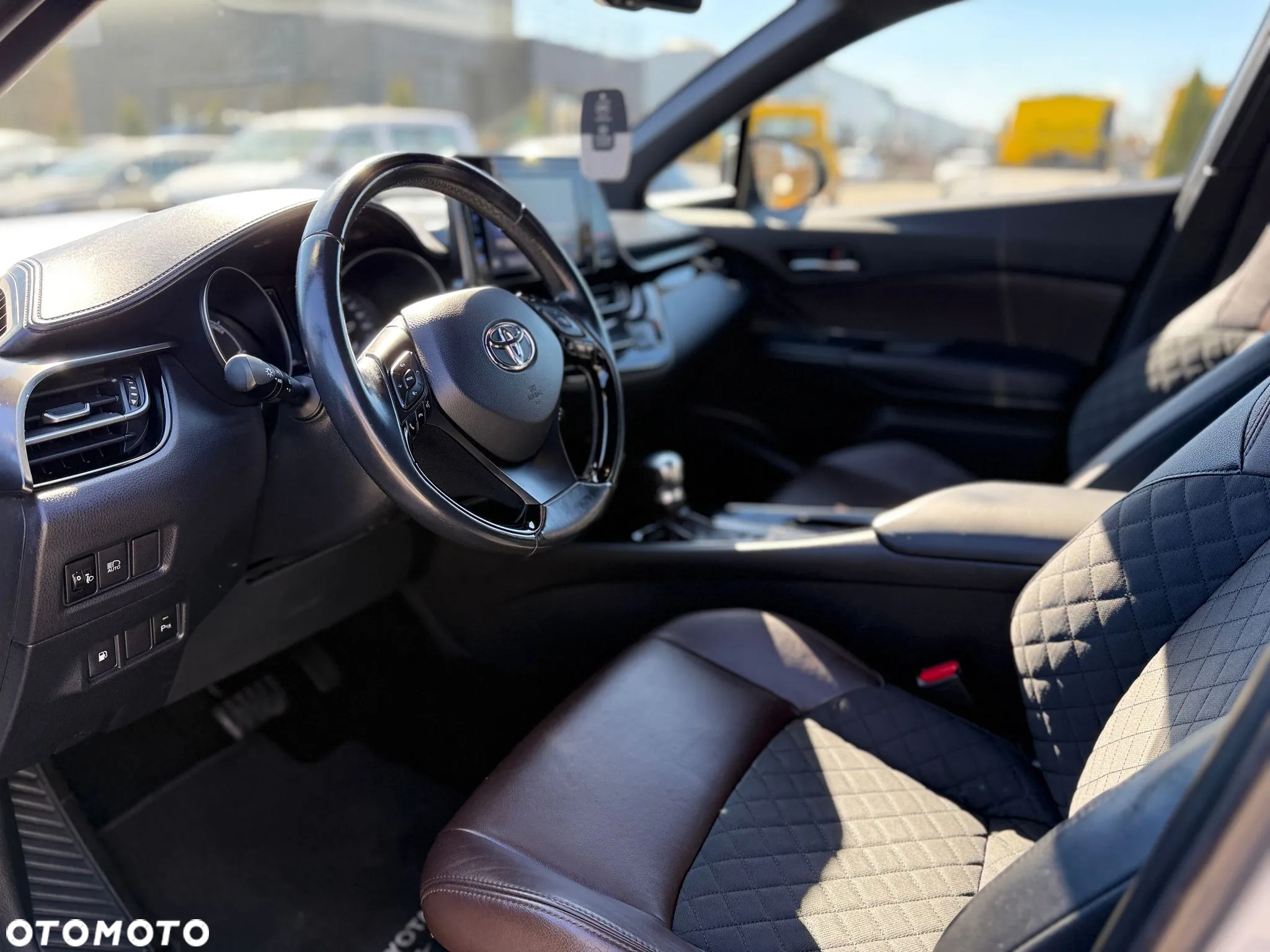 Toyota C-HR 1.8 Hybrid Executive - 10