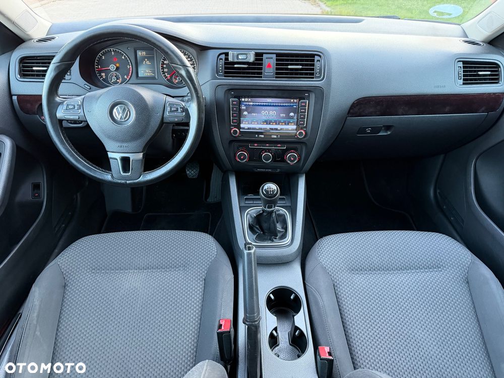 Volkswagen Jetta 1.6 TDI BMT Comfortline - 6