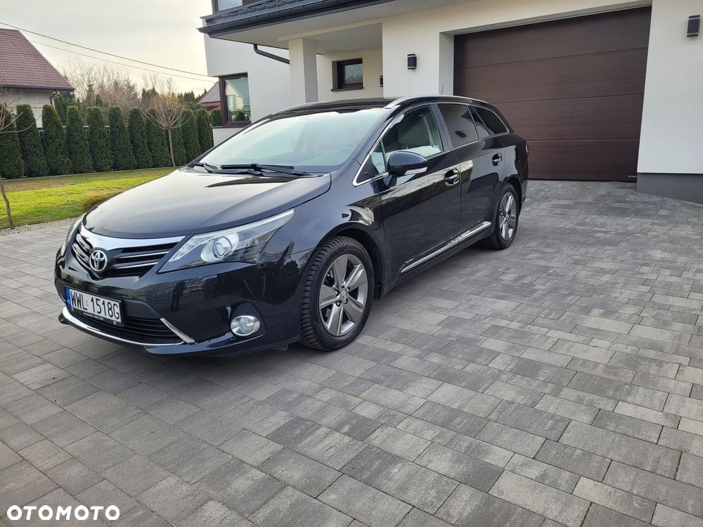 Toyota Avensis 2.0 D-4D Premium - 3