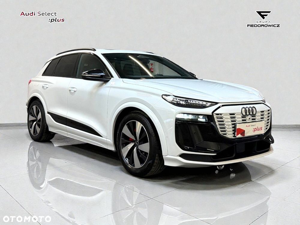 Audi Q6 e-tron - 14