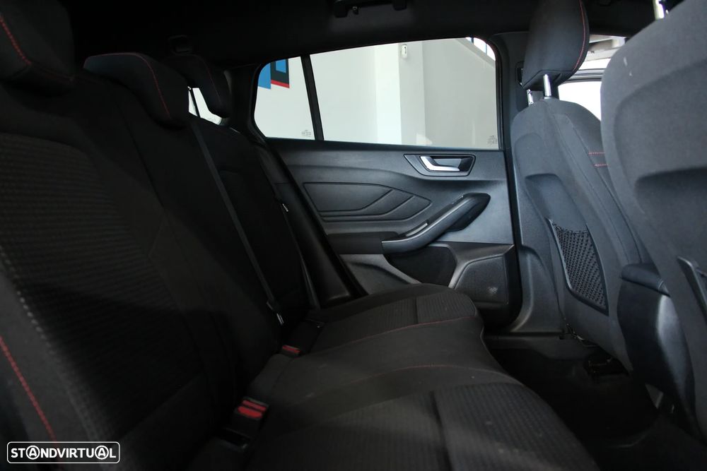 Ford Focus SW 1.0 EcoBoost MHEV ST-Line Aut. - 23