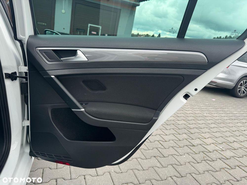 Volkswagen Golf VII 1.2 TSI BMT Start - 15