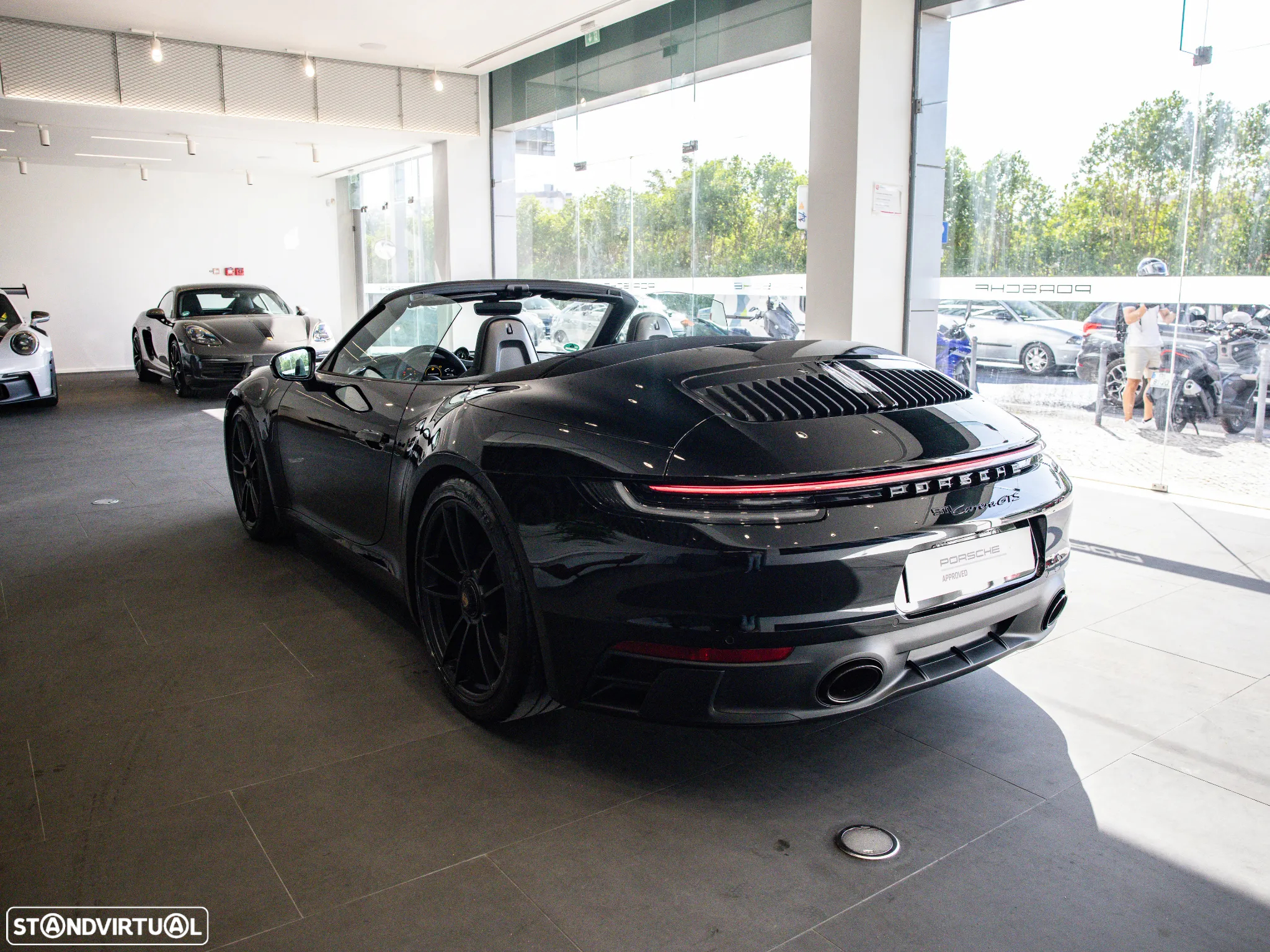 Porsche 911 (992) Carrera Cabrio GTS PDK - 8