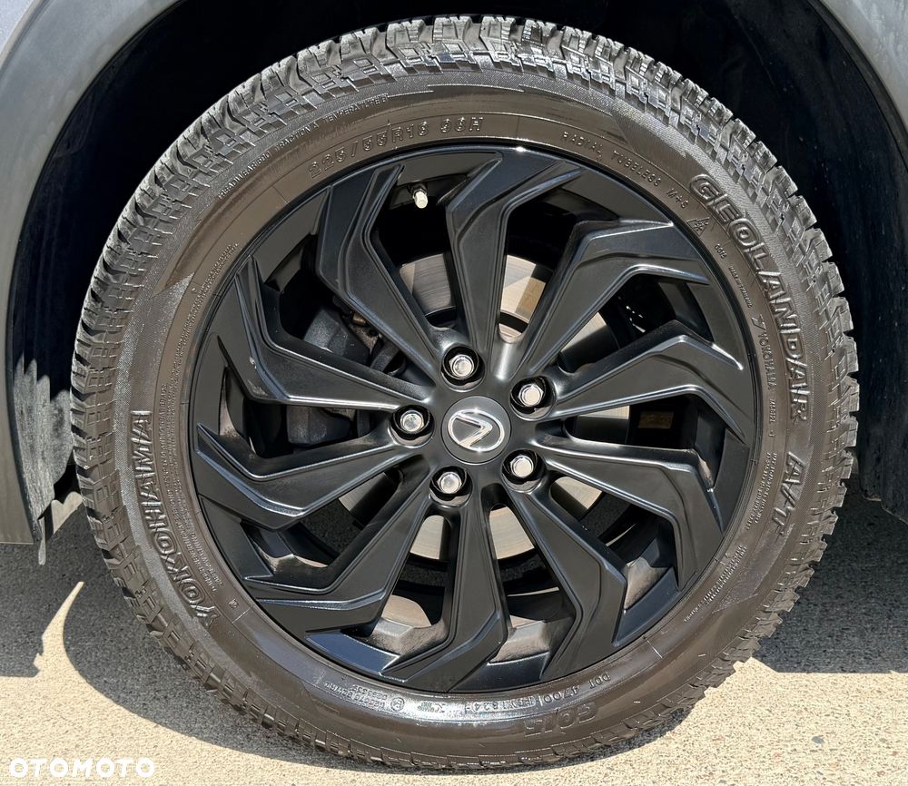 Lexus UX - 33