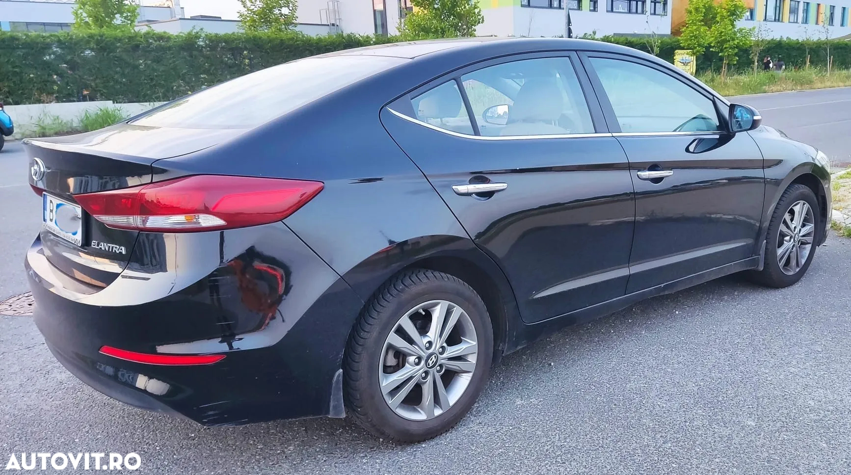 Hyundai Elantra 1.6 MPi Highway - 4