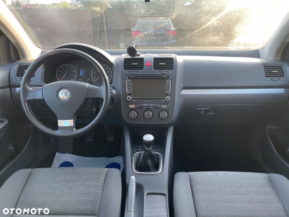 Volkswagen Golf 1.6 Tour - 31