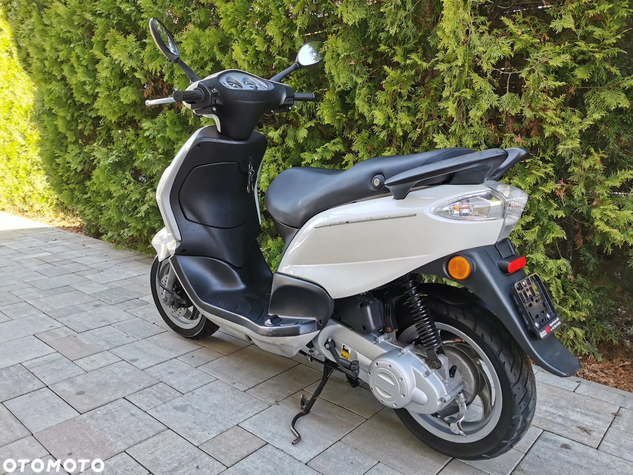 Piaggio FLY - 6