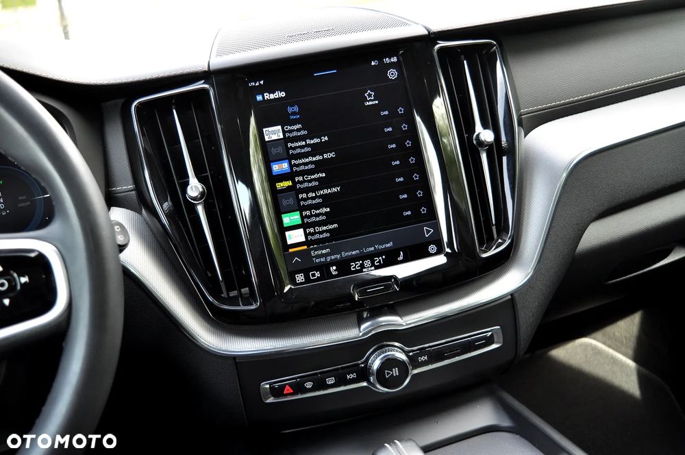 Volvo XC 60 T6 AWD Recharge Geartronic RDesign - 32