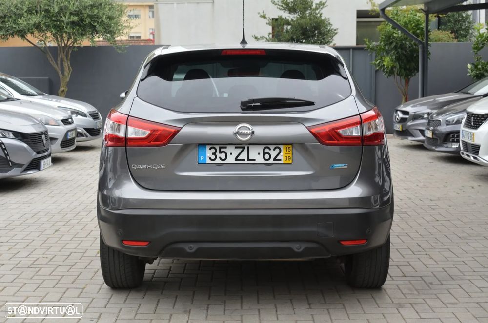 Nissan Qashqai 1.5 dCi DPF 360 - 12