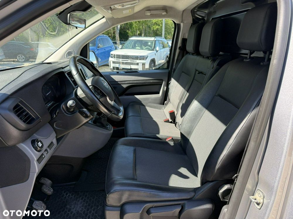 Opel Vivaro - 15