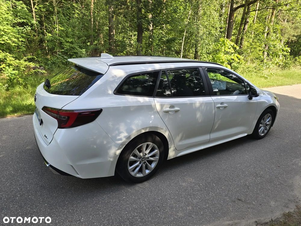 Toyota Corolla 1.8 Hybrid Comfort - 4