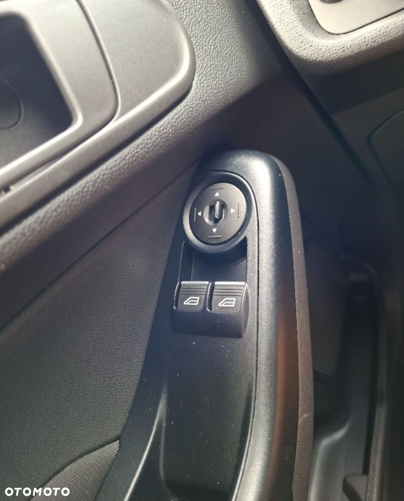 Ford Fiesta - 16