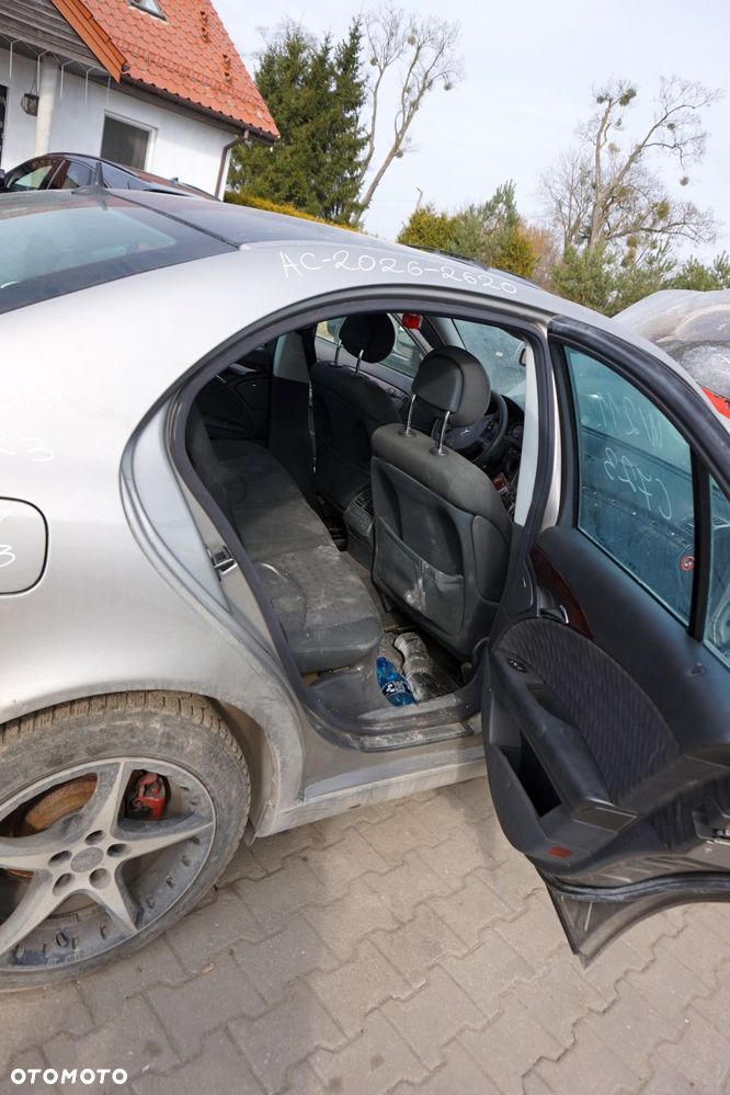 MERCEDES E-KLASA W211 SEDAN 2004 723 2.6 V6 M112913 175KM 722696 SREBRNY CUBANITE na części - 13