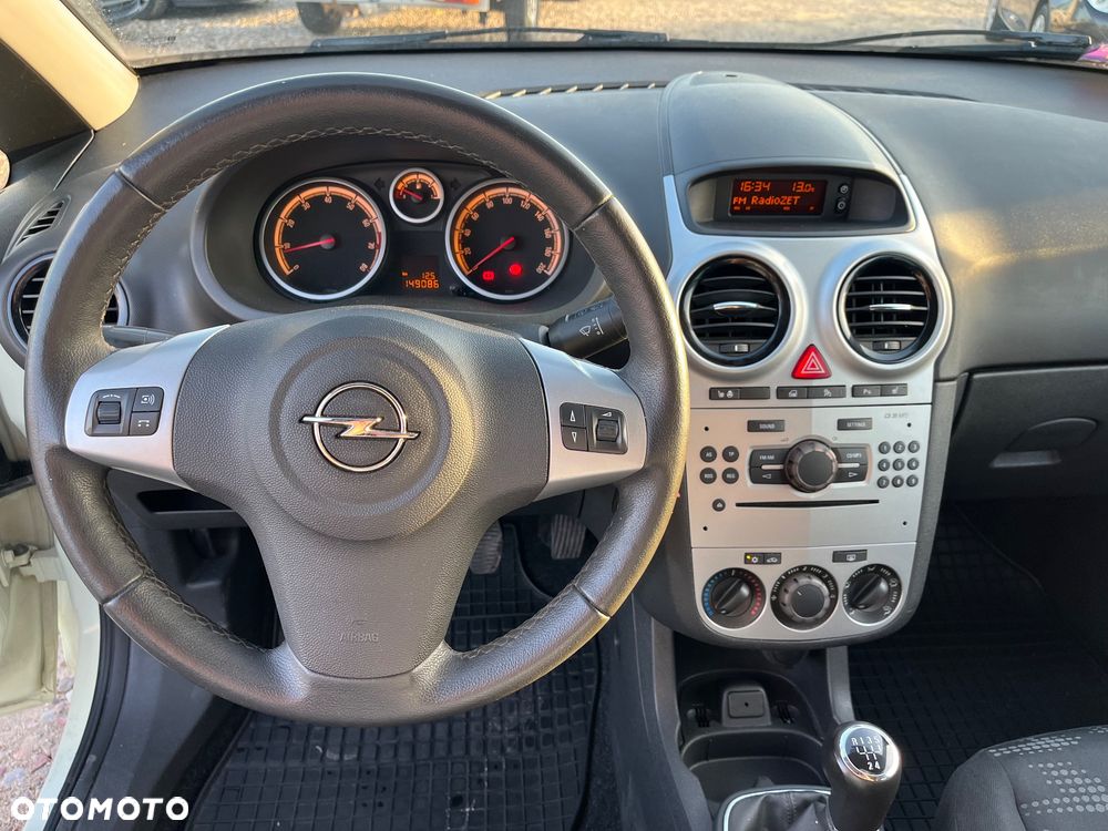 Opel Corsa 1.4 16V Satellite - 11