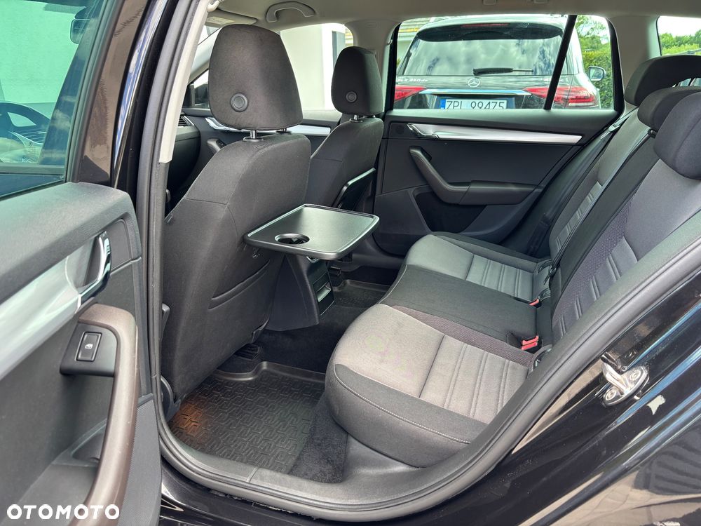 Skoda Octavia 2.0 TSI Ambition DSG - 36