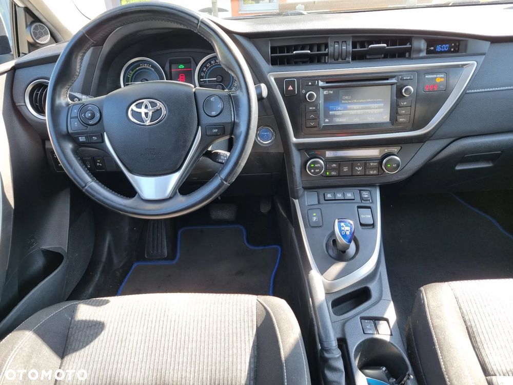 Toyota Auris 1.8 Life - 9