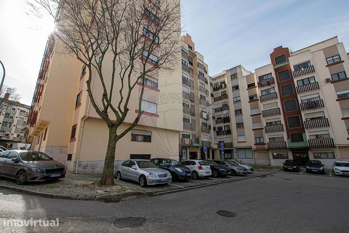 Apartamento T1 para arrendamento - Grande imagem: 2/14