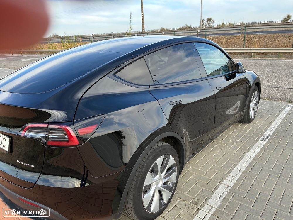 Tesla Model Y Long Range Tração Integral - 14
