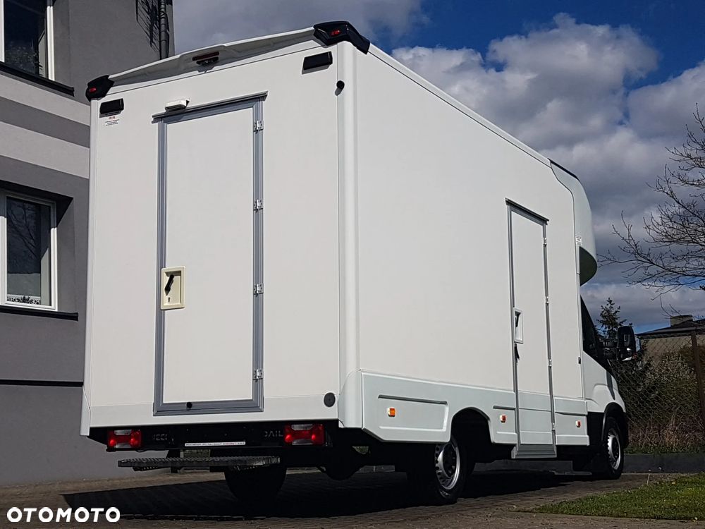 Iveco DAILY KONTENER NISKOPODŁOGOWY 4,43x2,23x2,42 SKLEP FOODTRUCK BAR KLIMA KONIOWÓZ KAMPER - 29