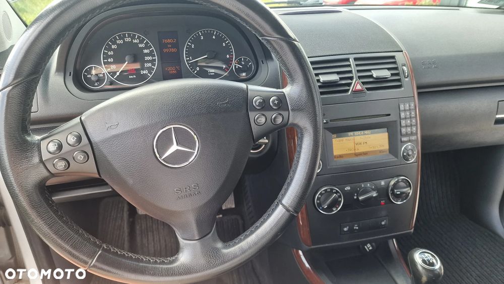 Mercedes-Benz Klasa A 170 Elegance - 21