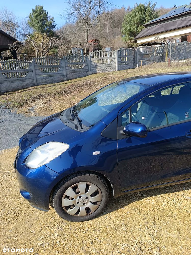 Toyota Yaris 1.0 VVT-i - 9