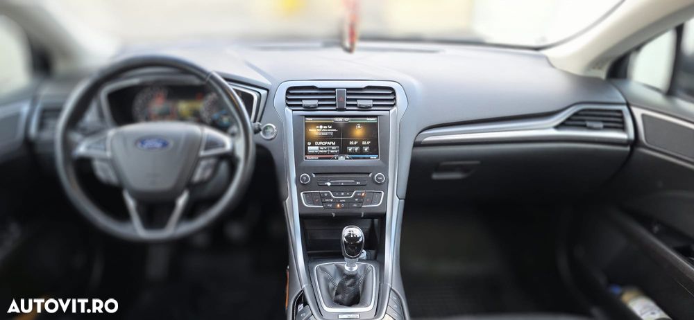 Ford Mondeo 1.5 TDCi ECOnetic Start-Stopp Titanium - 9