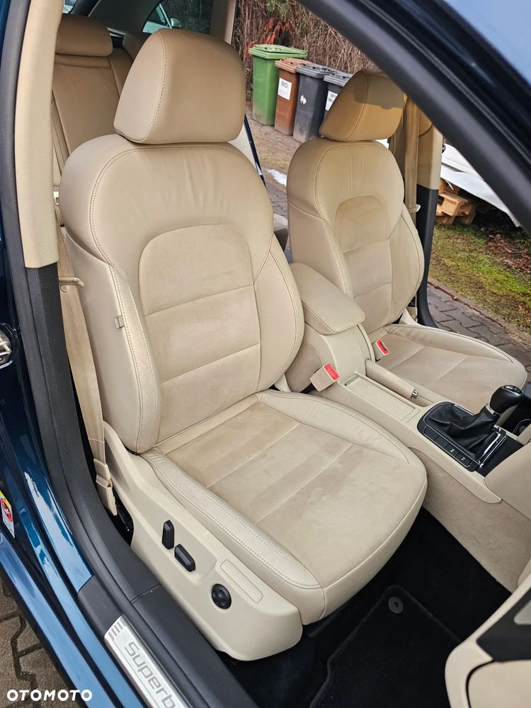 Skoda Superb 2.0 TDI 4x4 Elegance - 18