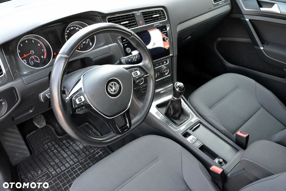 Volkswagen Golf 1.5 TSI BMT Evo Comfortline - 10