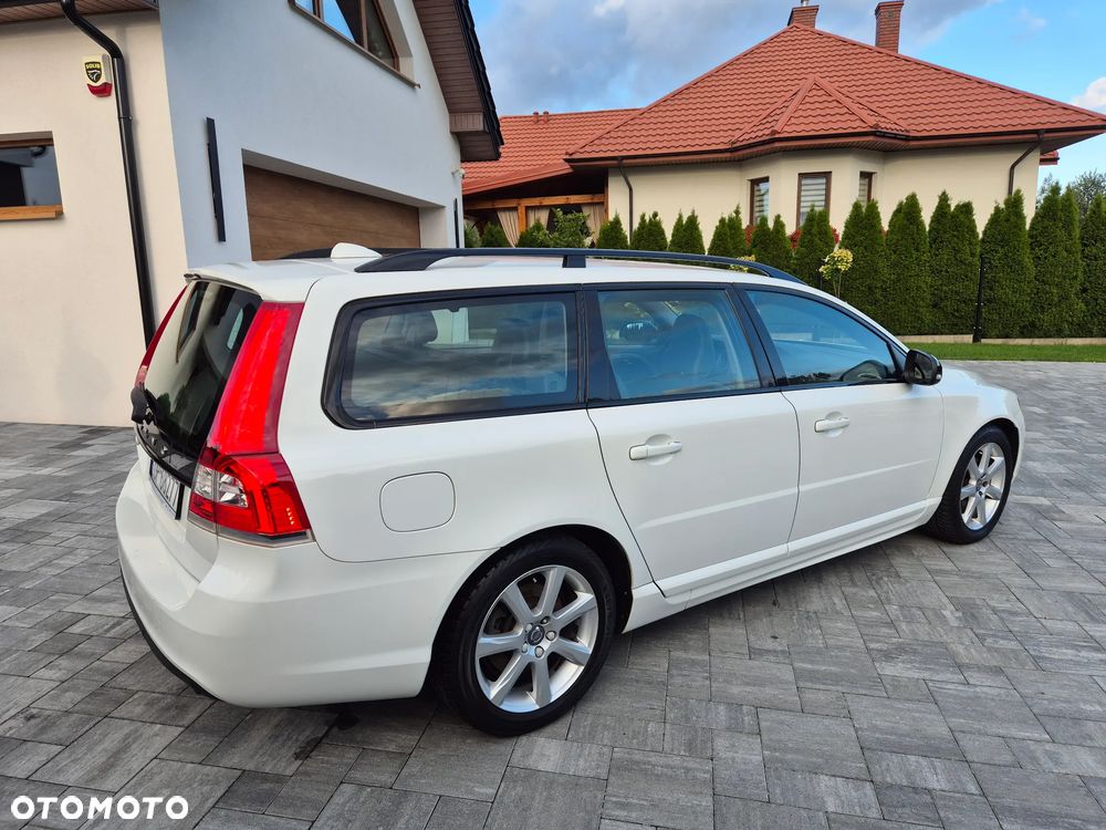 Volvo V70 T4 Drive-E Dynamic Momentum - 32