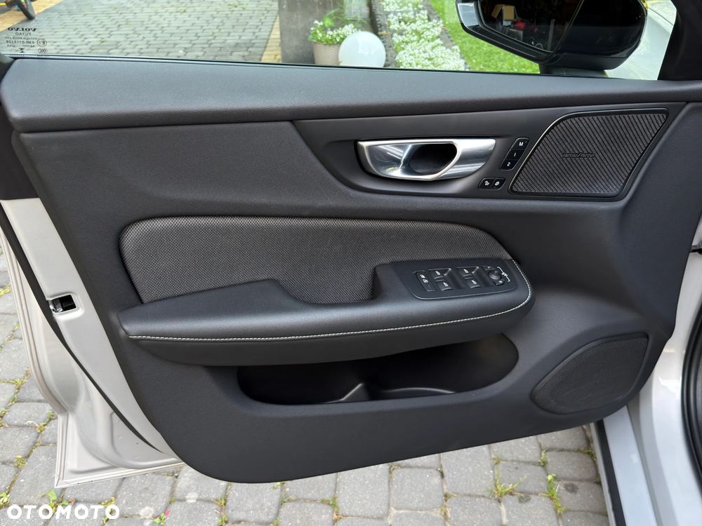 Volvo S60 B5 B AWD Ultimate Dark - 18