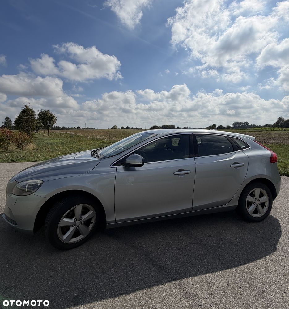 Volvo V40 - 2