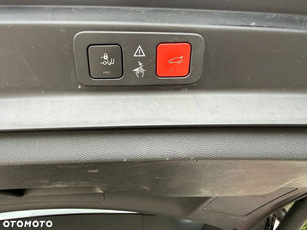 Peugeot 5008 BlueHDi 130 EAT8 Allure - 6
