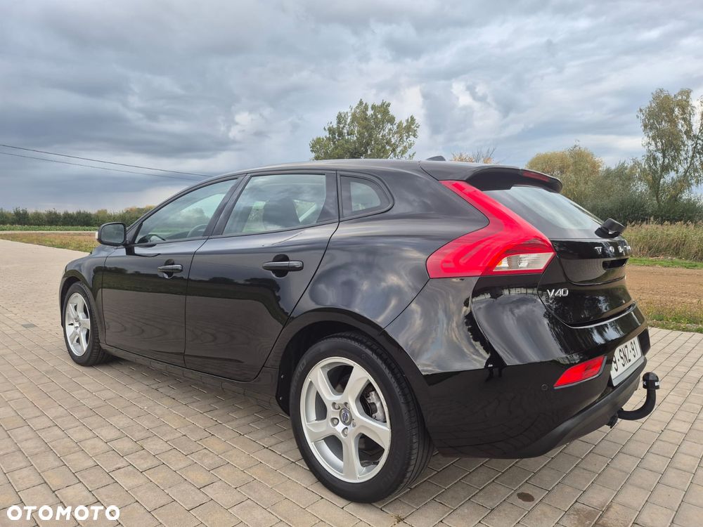Volvo V40 D2 Kinetic - 16