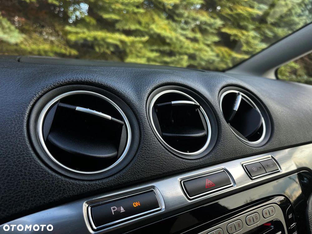 Ford S-Max - 14