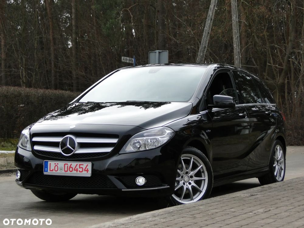 Mercedes-Benz Klasa B 180 UrbanStyle Edition - 1